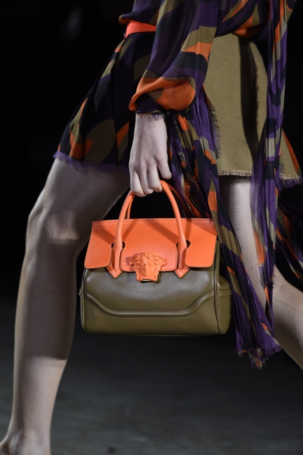 versace-milan-fashion-week-spring-summer-2016-show-detail-31