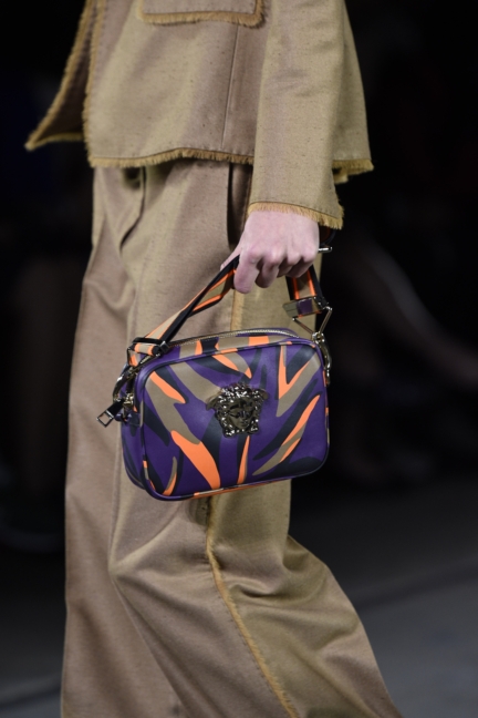 versace-milan-fashion-week-spring-summer-2016-show-detail-34