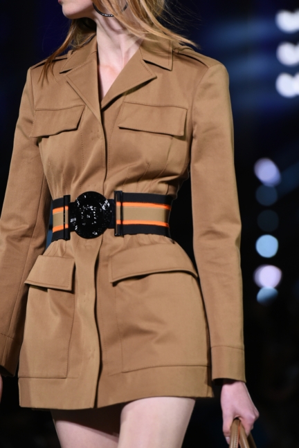 versace-milan-fashion-week-spring-summer-2016-show-detail-43