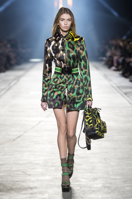 versace-women_ss16_look-31
