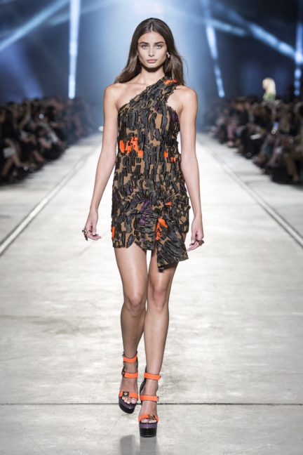 versace-women_ss16_look-40