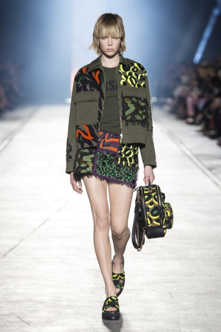 versace-women_ss16_look-52