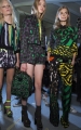 versace-milan-fashion-week-spring-summer-2016-backstage-270
