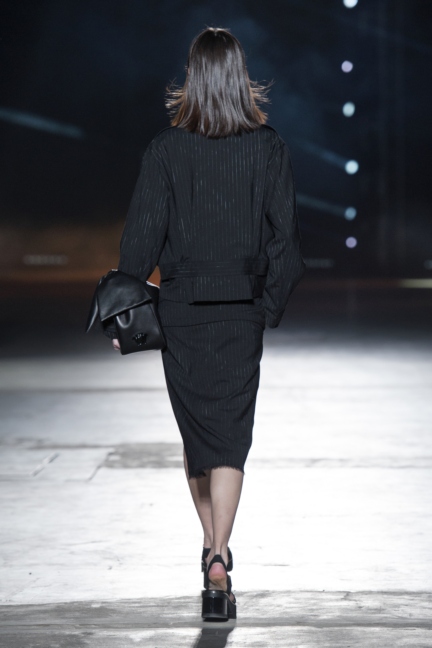 versace-women_ss16_look-25r