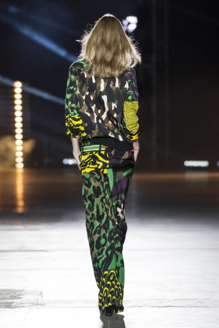 versace-women_ss16_look-32r