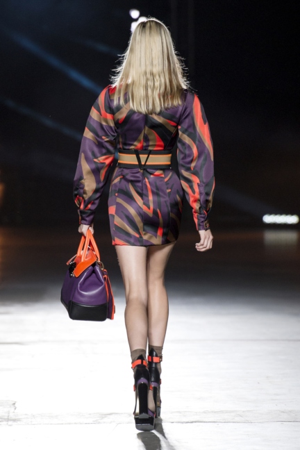 versace-women_ss16_look-38r