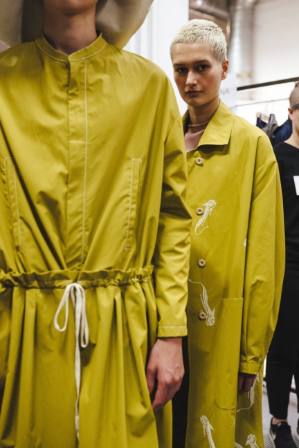 miaoran-milan-mens-ss-17-backstage-11