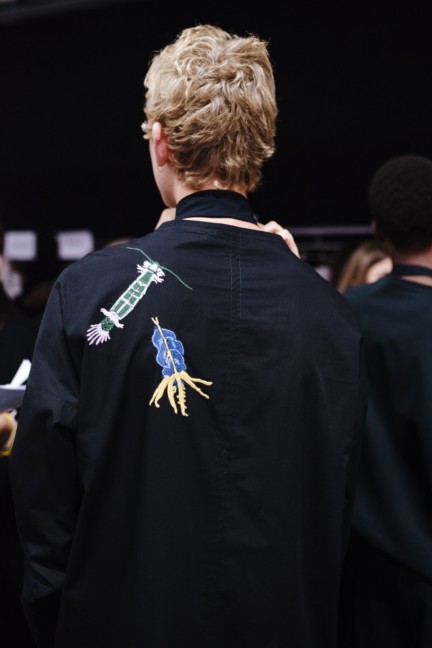 miaoran-milan-mens-ss-17-backstage-19