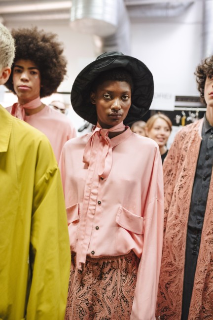 miaoran-milan-mens-ss-17-backstage-26