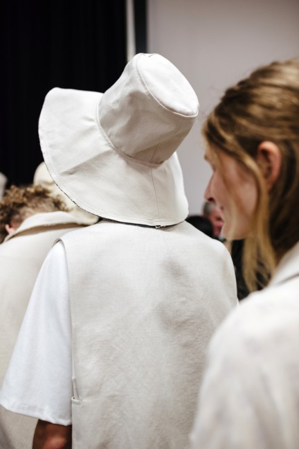 miaoran-milan-mens-ss-17-backstage-31