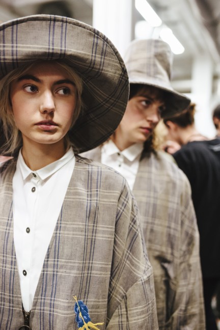 miaoran-milan-mens-ss-17-backstage-37