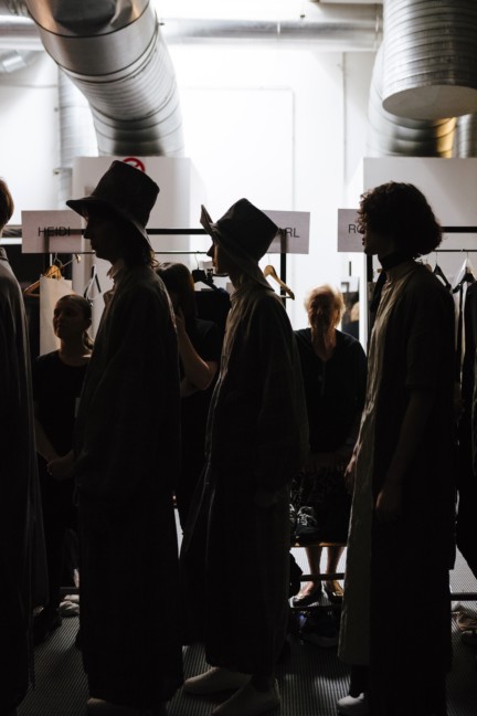 miaoran-milan-mens-ss-17-backstage-43