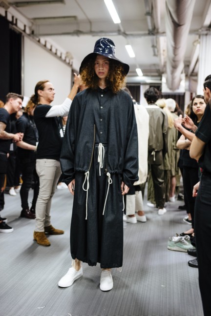 miaoran-milan-mens-ss-17-backstage-46