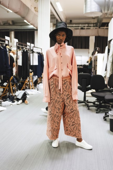 miaoran-milan-mens-ss-17-backstage-9