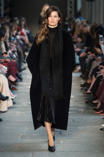 max-mara-fw17_39