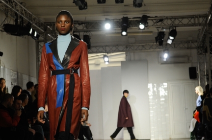 cedric-charlier-milan-men-aw-17-atmosphere-3