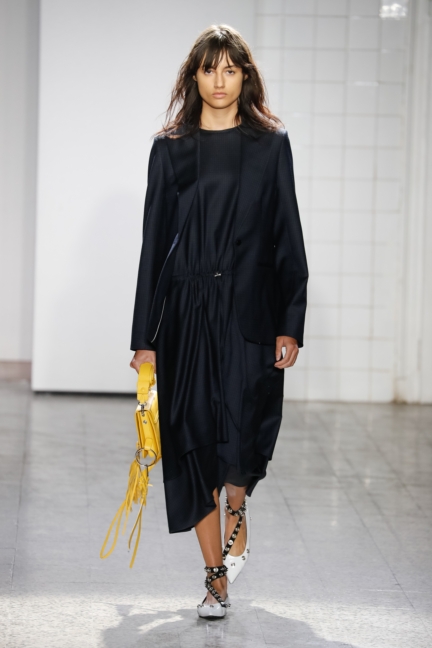 cedric-charlier-milan-men-aw-17-runway-1