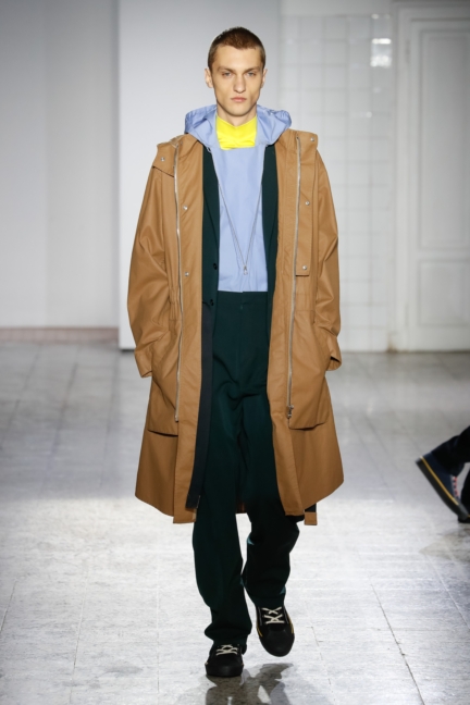 cedric-charlier-milan-men-aw-17-runway-14