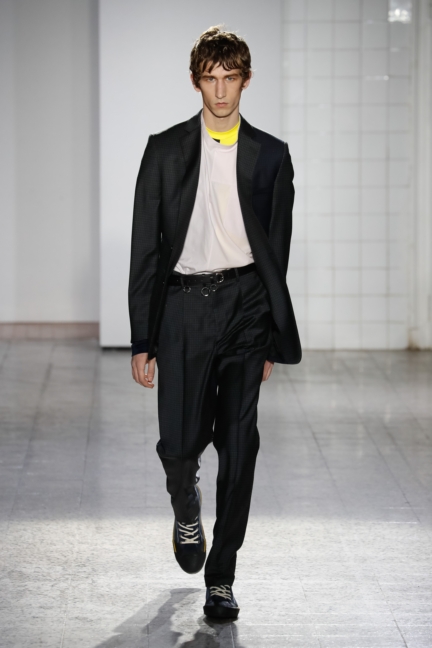 cedric-charlier-milan-men-aw-17-runway-18