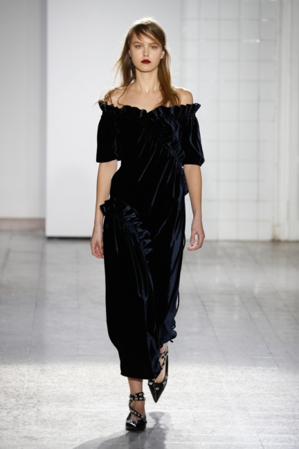 cedric-charlier-milan-men-aw-17-runway-19