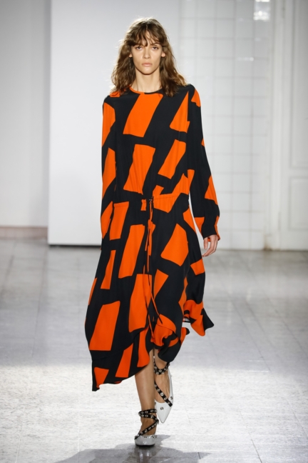 cedric-charlier-milan-men-aw-17-runway-23