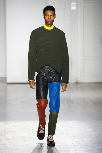 cedric-charlier-milan-men-aw-17-runway-38
