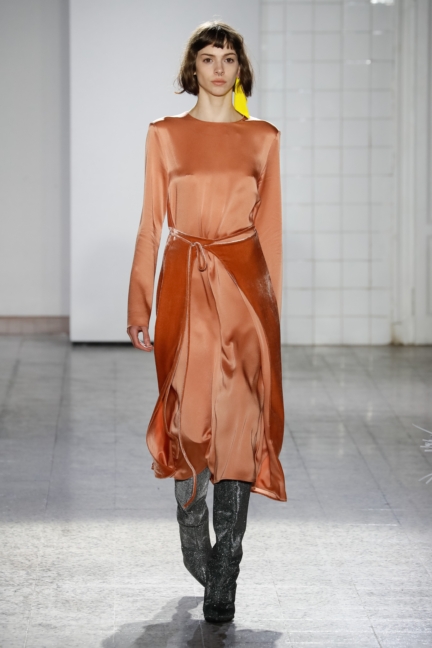 cedric-charlier-milan-men-aw-17-runway-45