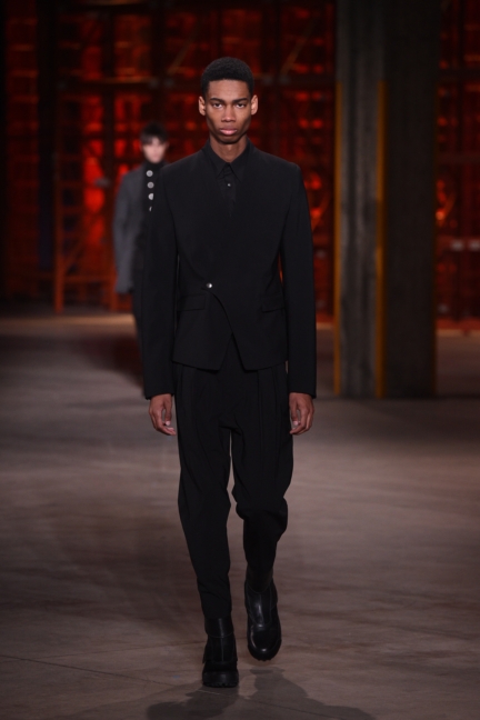 diesel-black-gold-milan-men-17-35