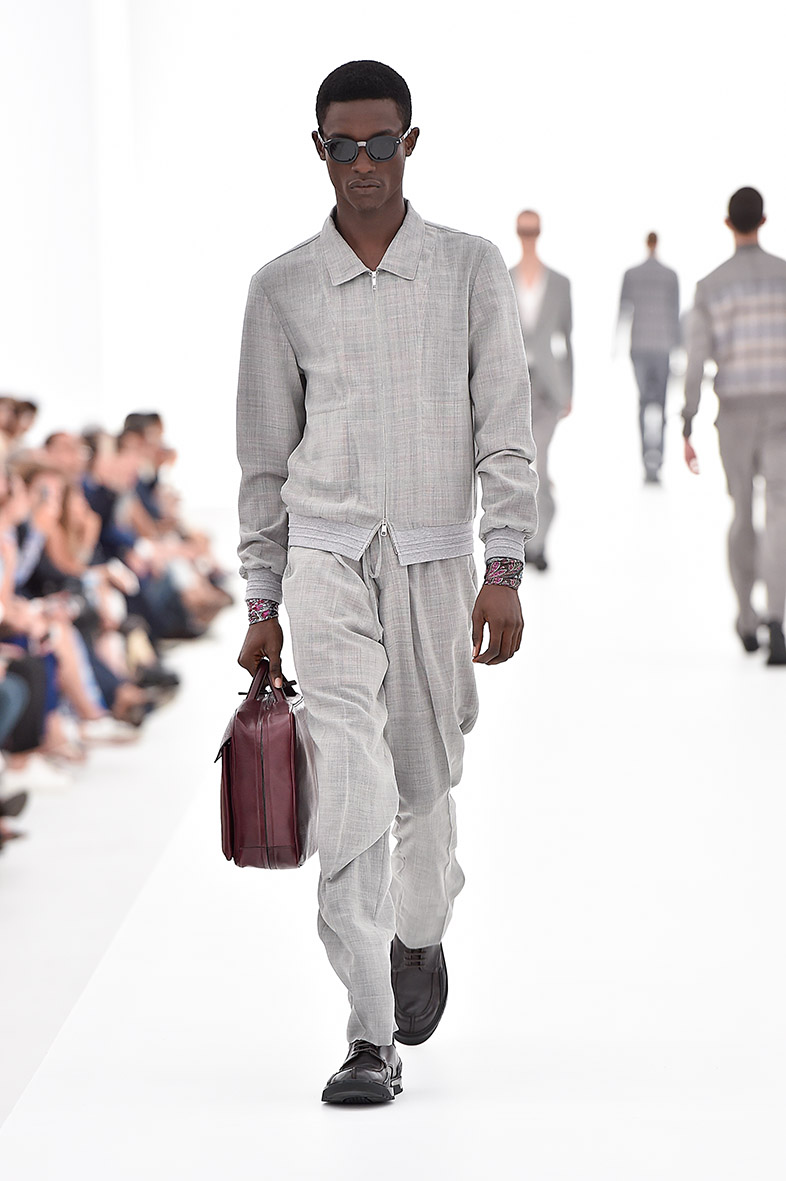 look_016