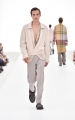 look_020