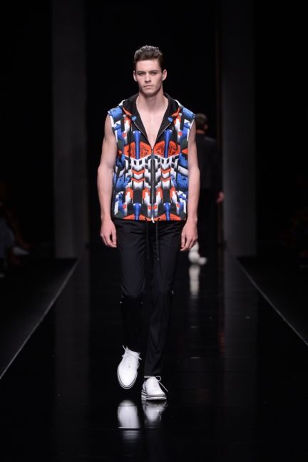 john-richmond-ss-2016-08