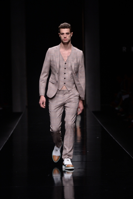 john-richmond-ss-2016-35