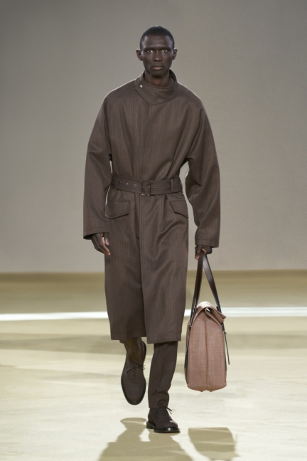 ferragamo-m-fw20-09