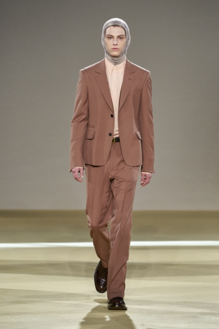 ferragamo-m-fw20-15