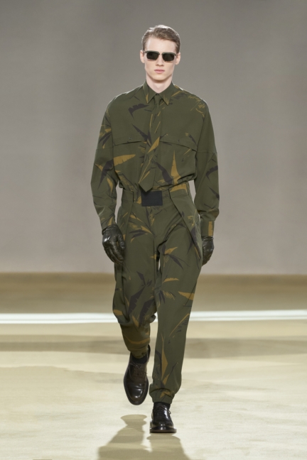 ferragamo-m-fw20-32