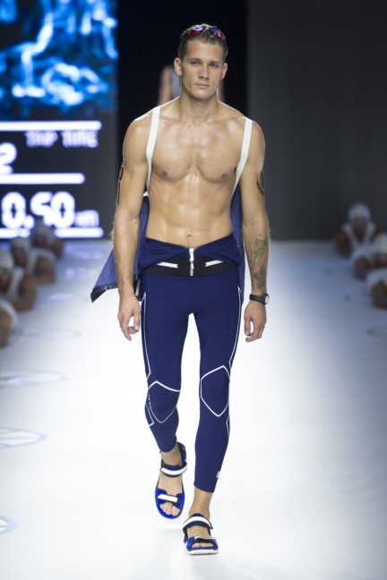 dirk-bikkembergs-milan-mens-spring-summer-2015-10