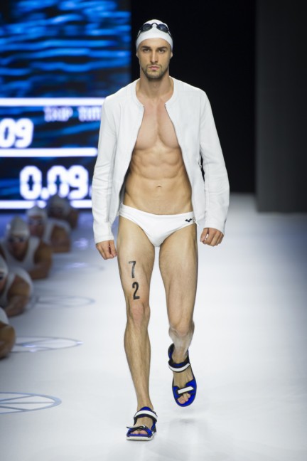 dirk-bikkembergs-milan-mens-spring-summer-2015-2
