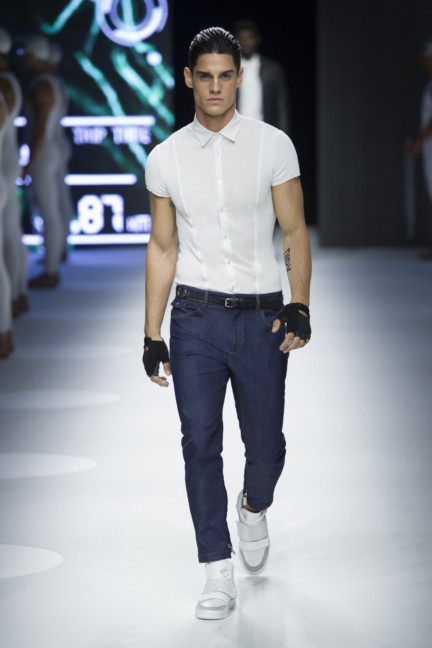 dirk-bikkembergs-milan-mens-spring-summer-2015-22
