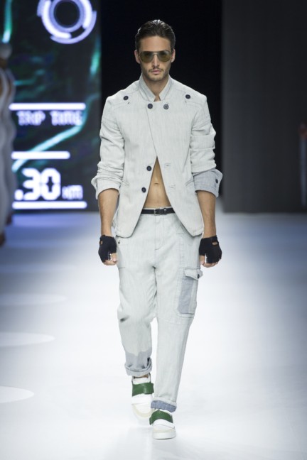dirk-bikkembergs-milan-mens-spring-summer-2015-26