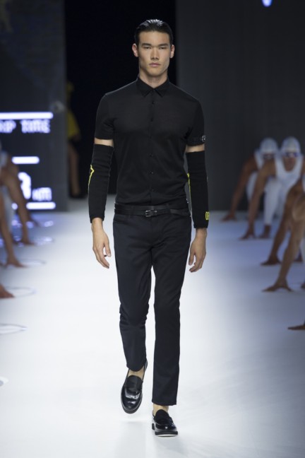 dirk-bikkembergs-milan-mens-spring-summer-2015-30
