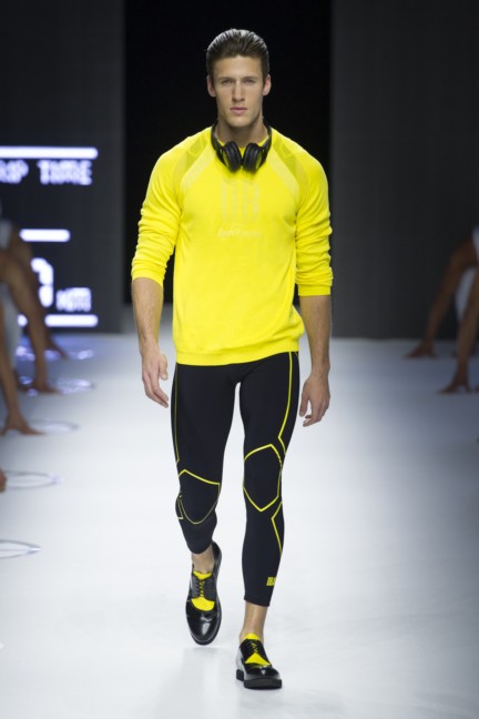dirk-bikkembergs-milan-mens-spring-summer-2015-32