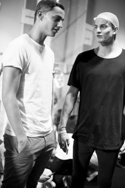 ss16-versaceatmosphere-027