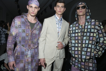 ss16-versacebackstage-005