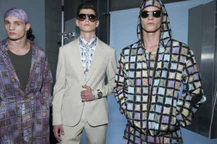 ss16-versacebackstage-015