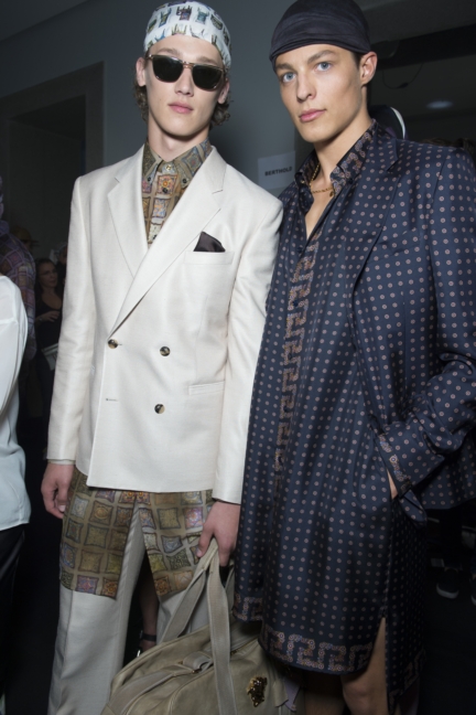 ss16-versacebackstage-020