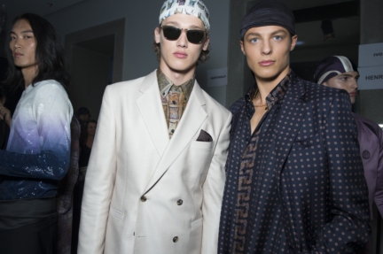 ss16-versacebackstage-022