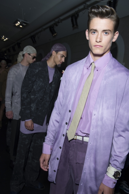ss16-versacebackstage-040