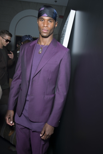 ss16-versacebackstage-051