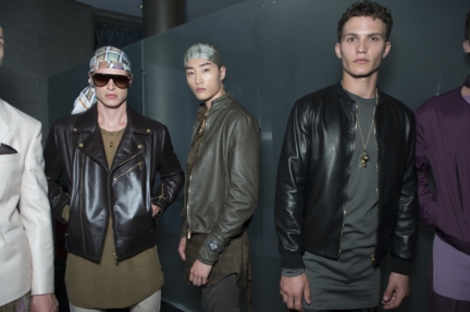 ss16-versacebackstage-062