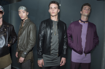 ss16-versacebackstage-063